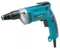 Шуруповерт Makita 6826